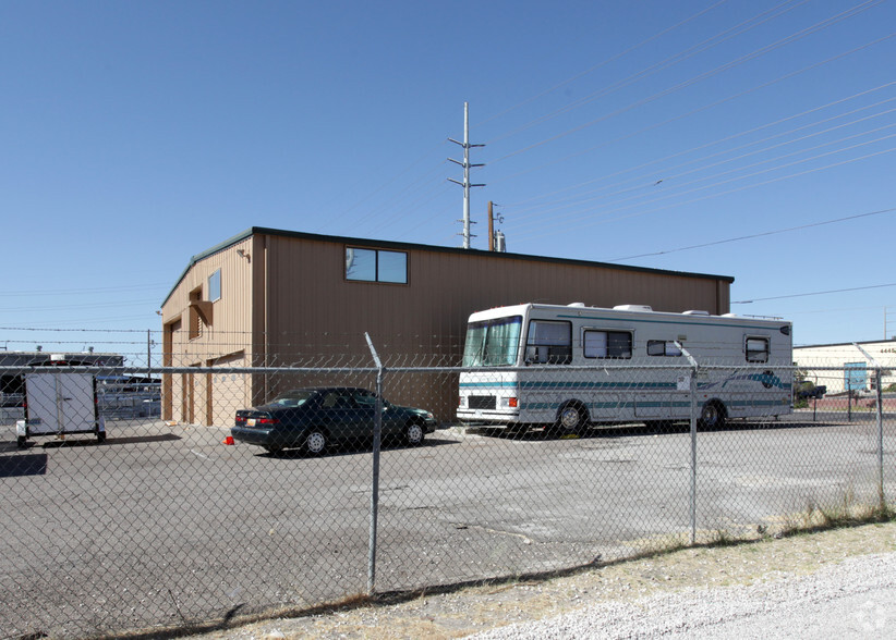 4390 Polaris Ave, Las Vegas, NV à vendre - Photo de l’immeuble – Image 2 sur 3