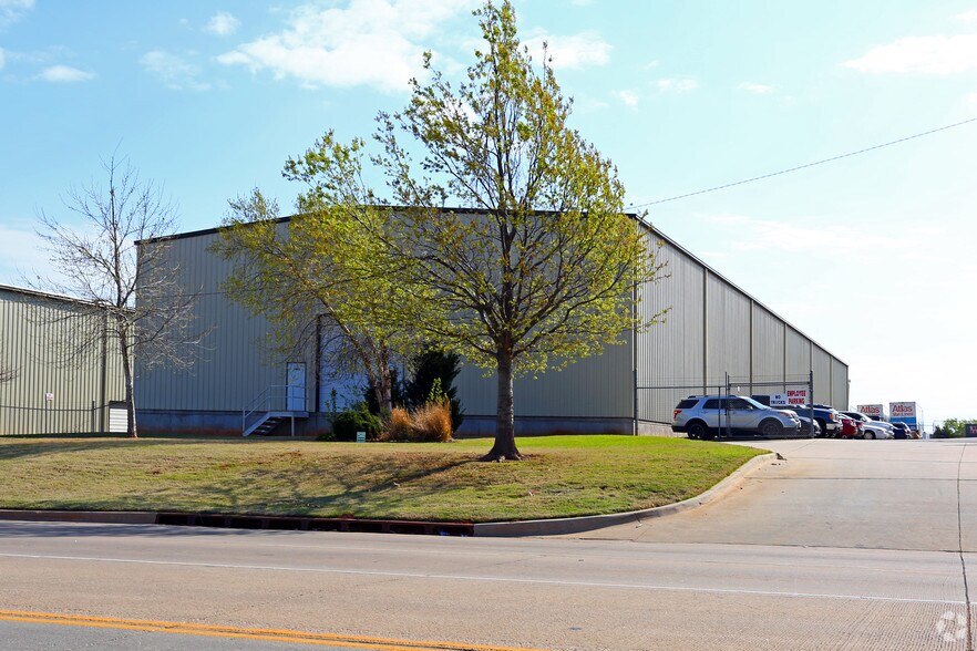 1700 S Eastern Ave, Oklahoma City, OK à louer - Photo de l’immeuble – Image 3 sur 3