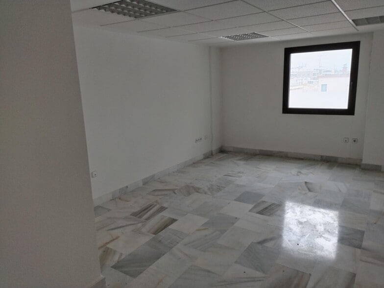Bureau dans Algeciras, Cádiz à vendre - Photo intérieure – Image 2 sur 6