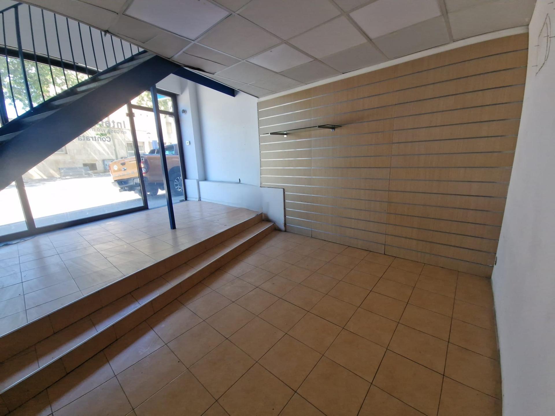 Local commercial dans Sabadell, Barcelona à louer Photo intérieure– Image 1 sur 2
