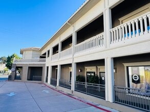 16185 Los Gatos Blvd, Los Gatos, CA à louer Photo intérieure– Image 2 sur 3