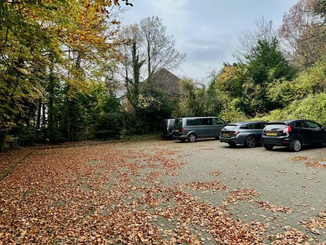 150 West Wycombe Rd, High Wycombe à louer - Photo de l’immeuble – Image 3 sur 3