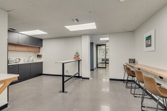 4925 Davis Blvd, Fort Worth, TX à louer Photo intérieure– Image 1 sur 9