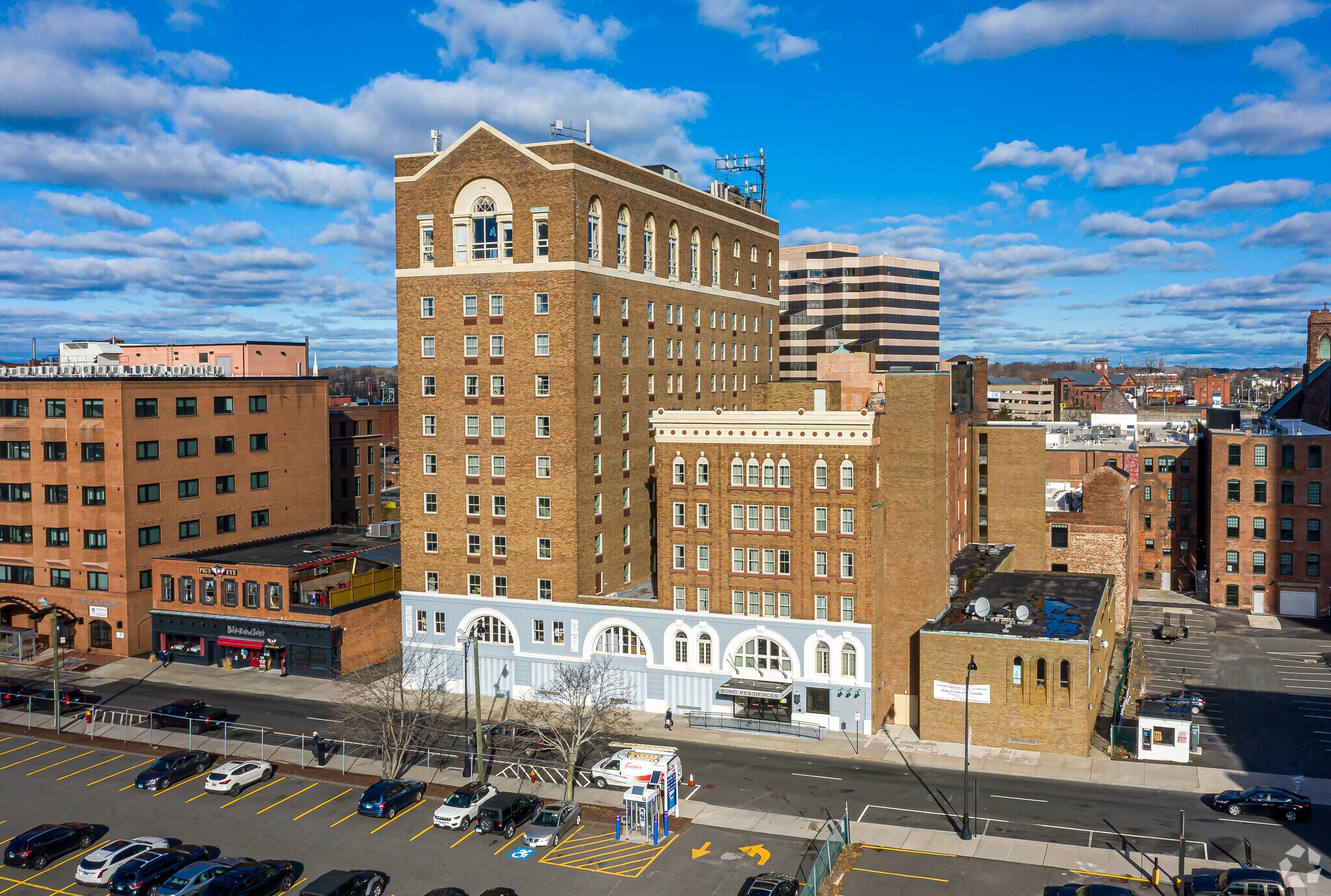 338 Asylum St, Hartford, CT à louer Photo principale– Image 1 sur 13
