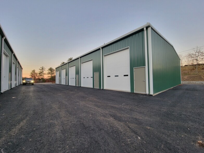 2 Lillian Way, Carver, MA à louer - Photo de l’immeuble – Image 2 sur 14