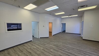 4420 Arville St, Las Vegas, NV à louer Photo intérieure– Image 2 sur 9