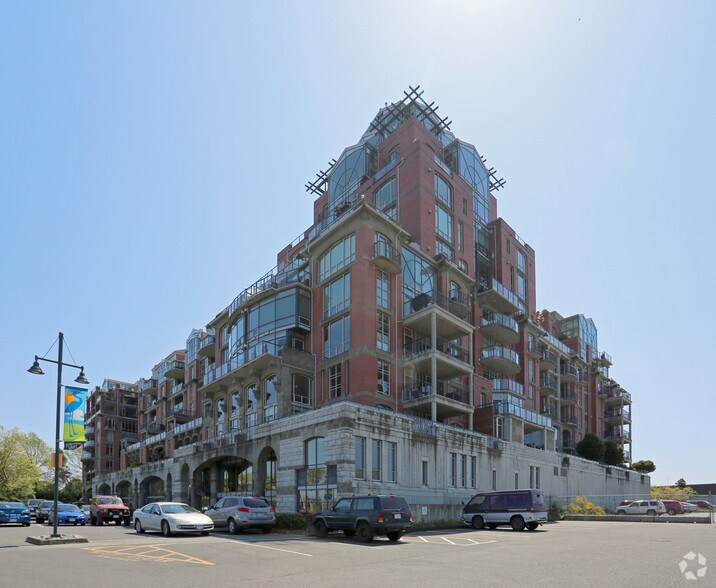 19 Dallas Rd, Victoria, BC à vendre - Photo principale – Image 1 sur 14