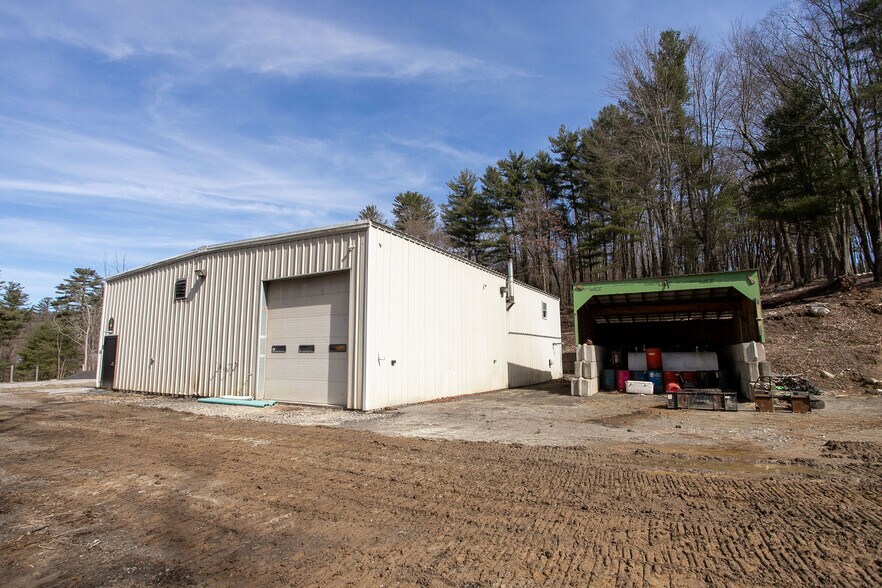 11 Roger Rd, Great Barrington, MA à vendre - Photo de l’immeuble – Image 2 sur 12