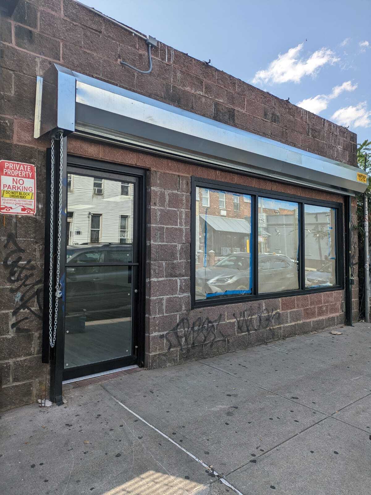346-348 Liberty Ave, Brooklyn, NY à louer Photo principale– Image 1 sur 10