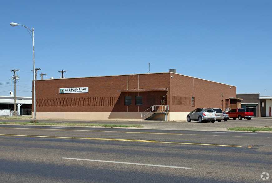 302 34th St, Lubbock, TX à louer - Photo principale – Image 1 sur 7