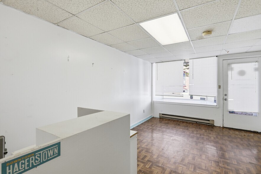 54 E Franklin St, Hagerstown, MD à louer - Photo de l’immeuble – Image 3 sur 8