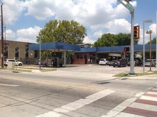 Plus de détails pour 2303 N Main St, Houston, TX - Local commercial à vendre