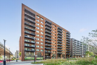 Plus de détails pour North Woolwich Rd, Londres - Local commercial à vendre