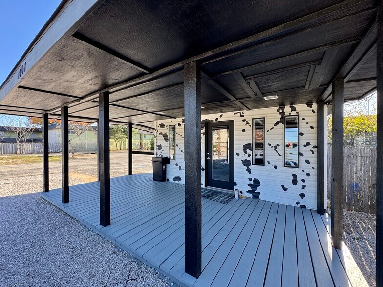 1507 W North Loop Blvd, Austin, TX à louer - Photo de l’immeuble – Image 2 sur 11