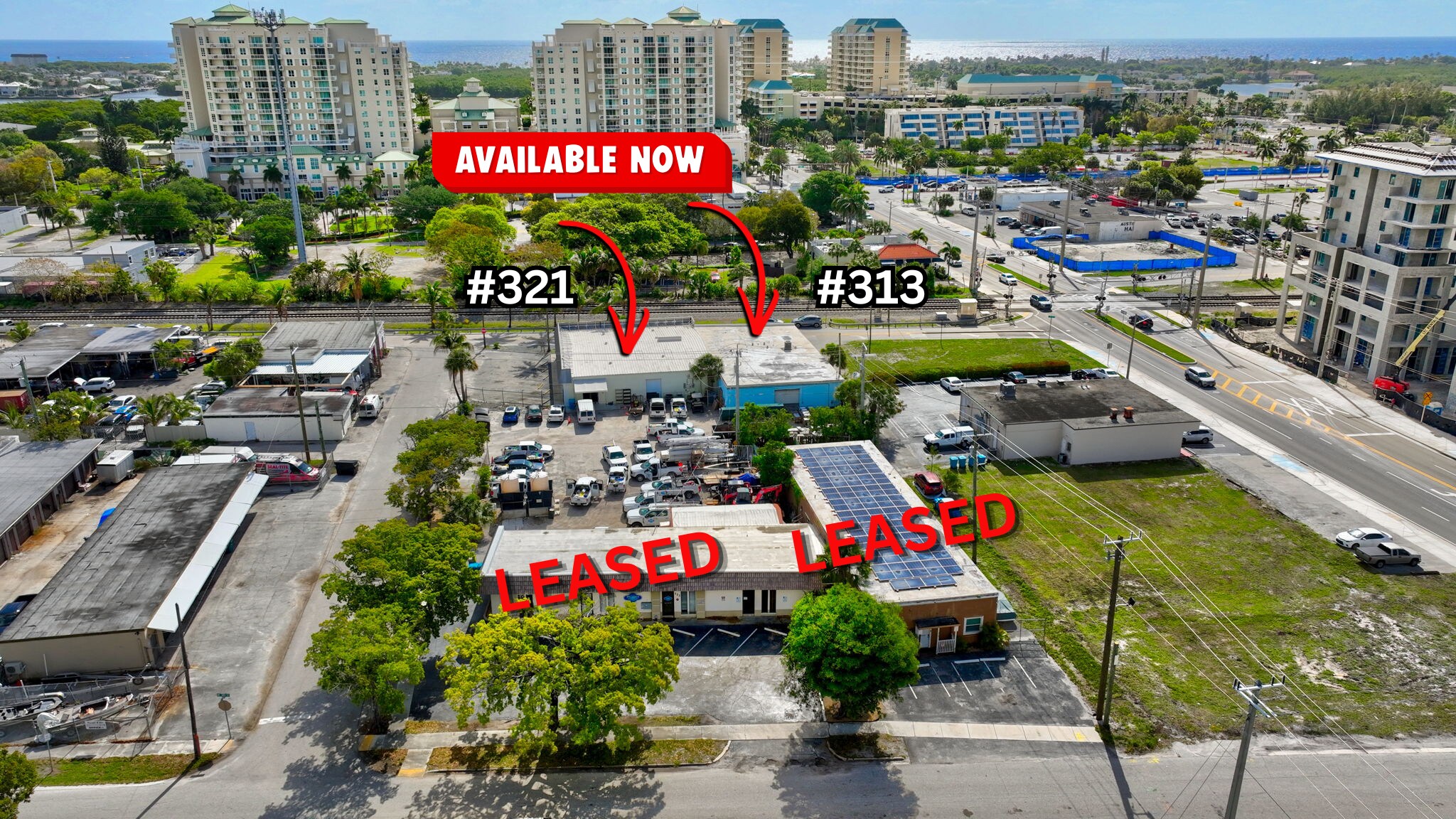 321 N Railroad Ave, Boynton Beach, FL à louer Photo de l’immeuble– Image 1 sur 26