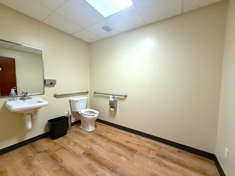 125 W Pineview St, Altamonte Springs, FL à louer - Photo de l’immeuble – Image 3 sur 15