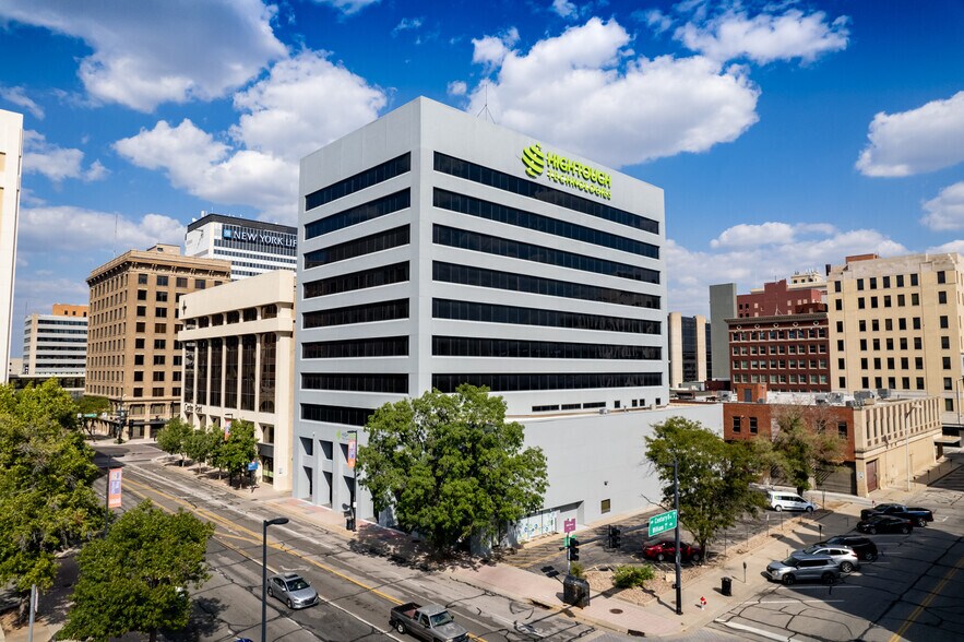 110 S Main St, Wichita, KS à louer - Photo de l’immeuble – Image 1 sur 31
