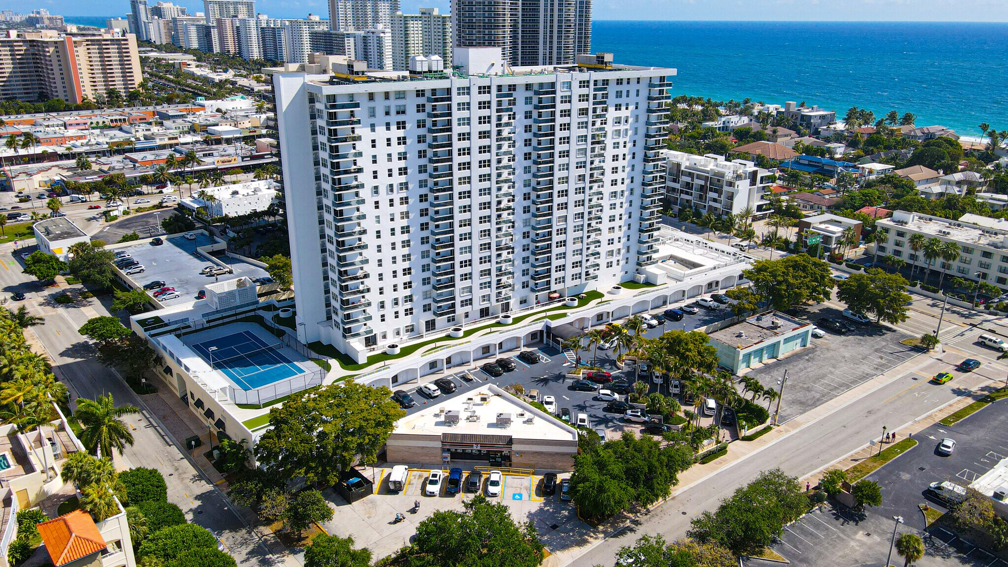 3015 N ocean Blvd, Fort Lauderdale, FL à vendre Photo de l’immeuble– Image 1 sur 2