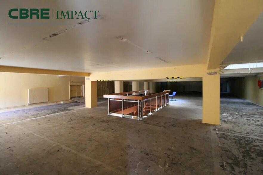 Local commercial dans Reims à vendre - Photo intérieure – Image 2 sur 3