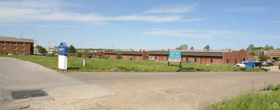 Cordova Center Dr, Cordova, TN à louer - Photo principale – Image 1 sur 2