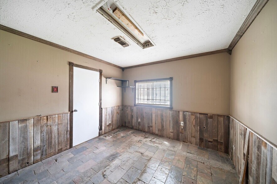 9206 Thomasville Dr, Houston, TX à vendre - Photo intérieure – Image 3 sur 13