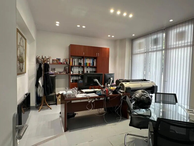 Local commercial dans Maisons-Alfort à louer - Photo de l’immeuble – Image 3 sur 6