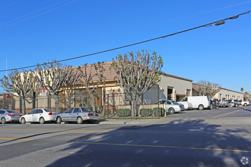 12455 Branford St, Pacoima, CA à vendre - Photo de l’immeuble – Image 3 sur 125
