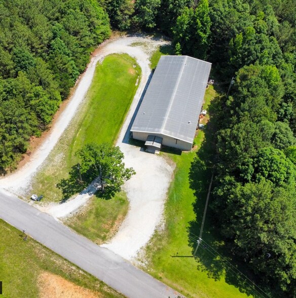 1689 Southwood Dr, Iuka, MS à vendre - Photo de l’immeuble – Image 2 sur 8