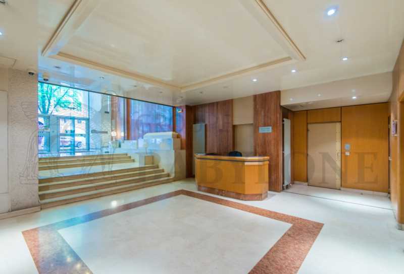 Bureau dans Paris à louer Hall d’entrée– Image 1 sur 6