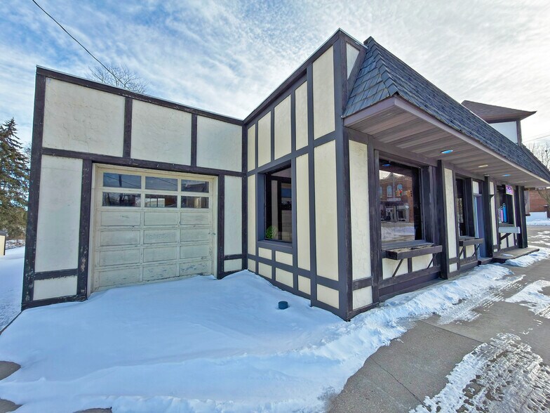 409 Rice St, Elmore, OH à vendre - Photo de l’immeuble – Image 3 sur 3
