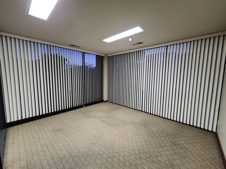 430-436 N Canal St, South San Francisco, CA à louer - Photo intérieure – Image 2 sur 18