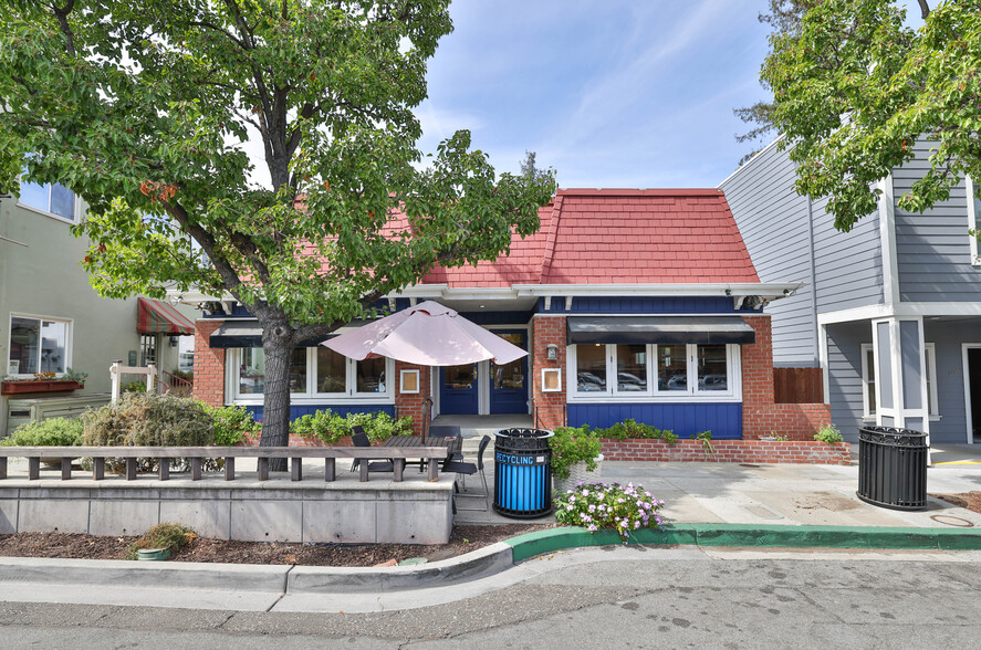 14527-14529 Big Basin Way, Saratoga, CA à vendre - Photo de l’immeuble – Image 1 sur 31