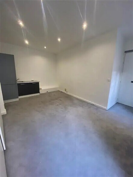 Bureau dans Paris à louer - Photo de l’immeuble – Image 3 sur 9