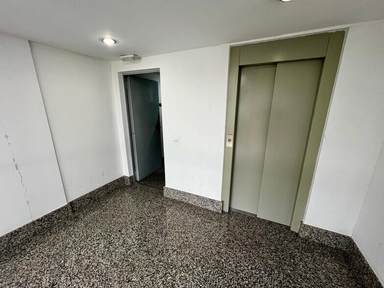 Local commercial dans Cuarte de Huerva, Zaragoza à vendre - Photo intérieure – Image 3 sur 7
