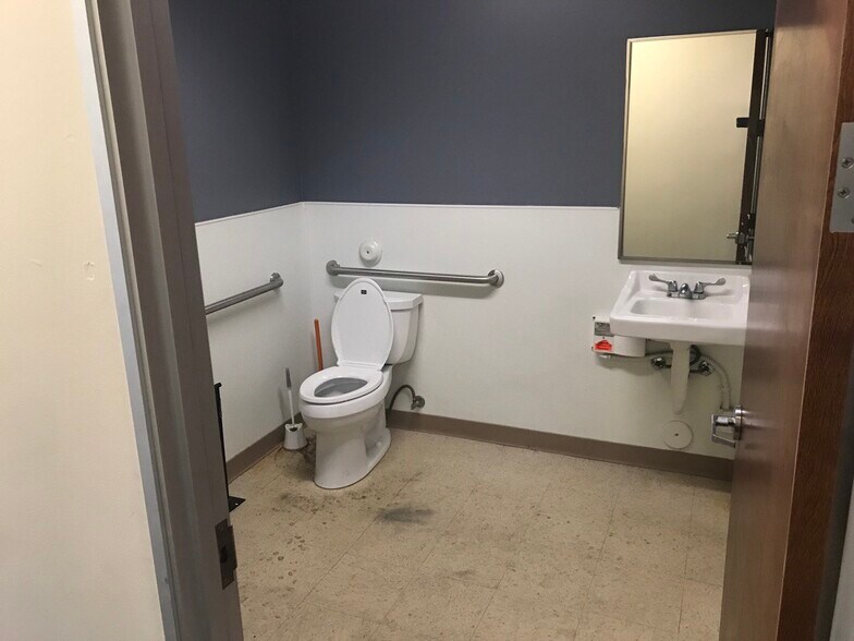 4235 W Opportunity Way, Phoenix, AZ à louer - Photo de l’immeuble – Image 2 sur 14