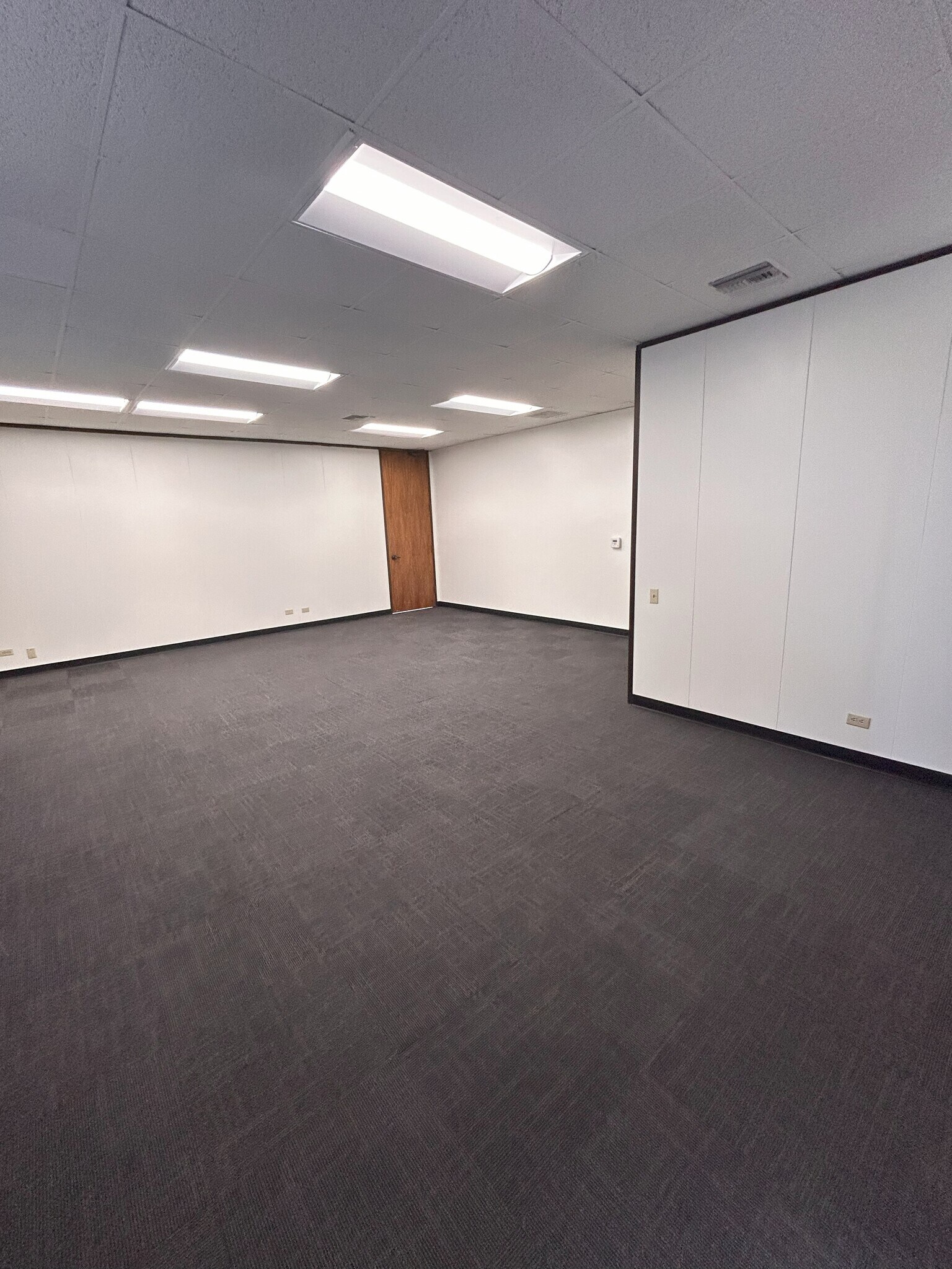 14256-14280 Doolittle Dr, San Leandro, CA à louer Photo intérieure– Image 1 sur 5