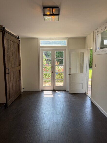 1333 Ocean Ave, Santa Monica, CA à louer - Photo intérieure – Image 1 sur 6
