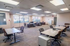 6100 Kingsland Dr, Burnaby, BC à louer Photo intérieure– Image 1 sur 5