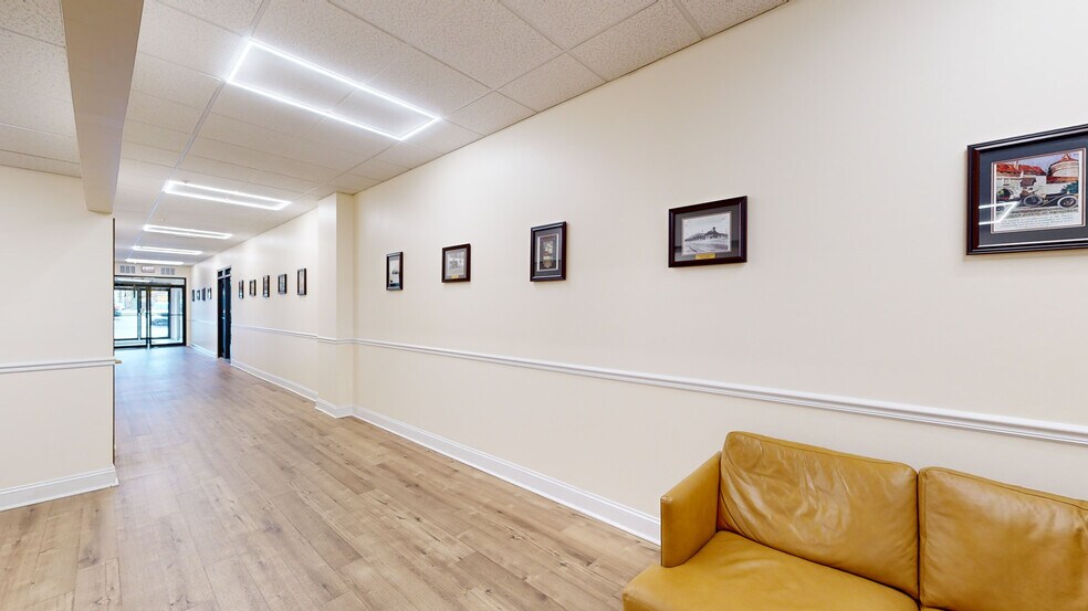 255 Great Arrow Ave, Buffalo, NY à louer - Numérisation 3D Matterport – Image 2 sur 17