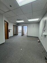 9050 Pines Blvd, Pembroke Pines, FL à louer Photo intérieure– Image 2 sur 8