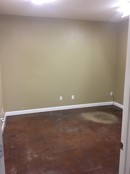 1427 Tiger Dr, Thibodaux, LA à louer - Photo intérieure – Image 2 sur 7
