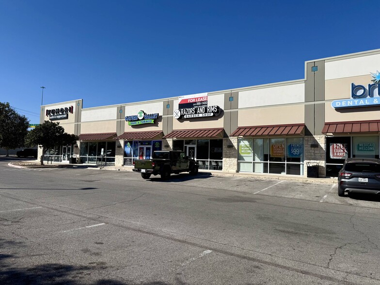 8803 Highway 151, San Antonio, TX à louer - Photo de l’immeuble – Image 3 sur 3