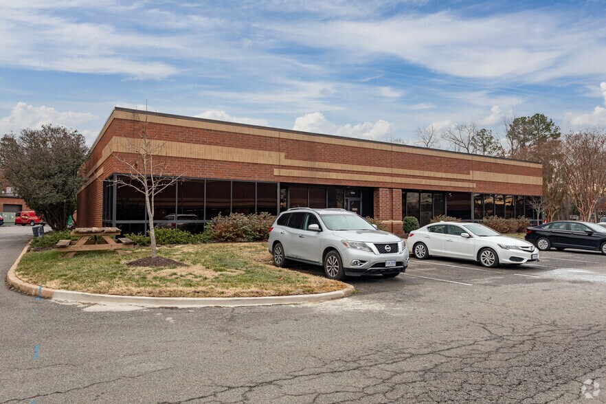 1540-1590 E Parham Rd, Richmond, VA à louer - Photo de l’immeuble – Image 1 sur 4