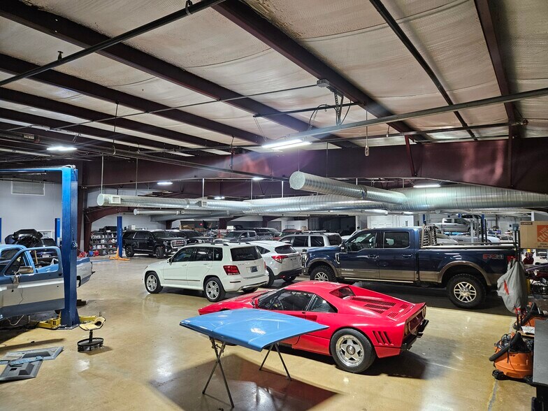 3002 Century Dr, Rowlett, TX à vendre - Photo de l’immeuble – Image 3 sur 22