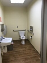 2125 E Thousand Oaks Blvd, Thousand Oaks, CA à louer Photo intérieure– Image 1 sur 8