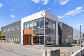 Plus de détails pour 9590 Mccarthy Rd, Kelowna, BC - Industriel/Logistique à vendre