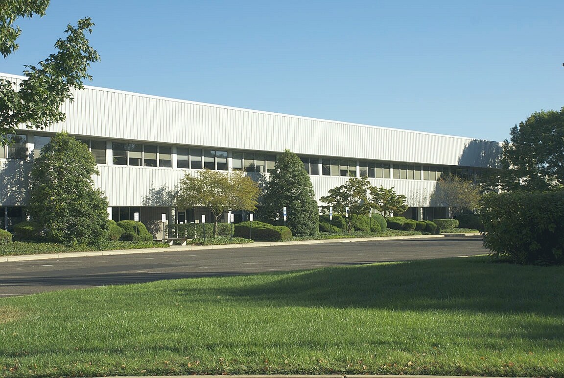 13000 Midlantic Dr, Mount Laurel, NJ à louer Photo principale– Image 1 sur 11