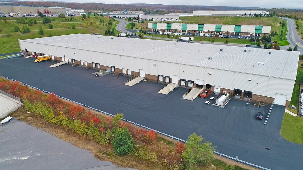 124 Centerpoint Blvd, Jenkins, PA à louer - Photo de l’immeuble – Image 3 sur 7