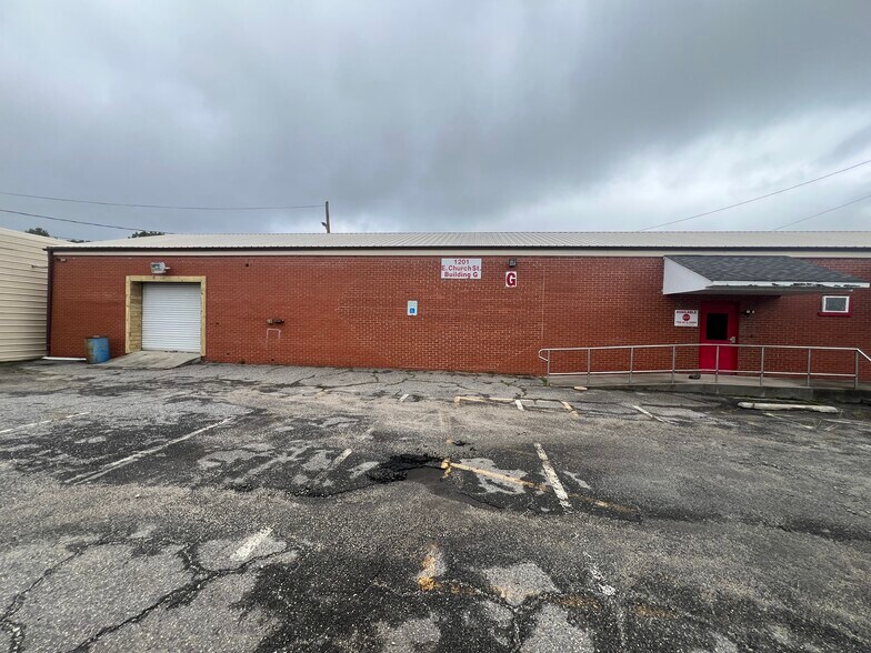 1201 E Church St, Cherryville, NC à vendre - Photo principale – Image 1 sur 2