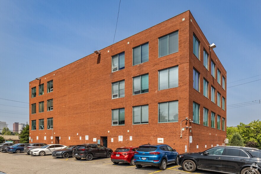 1066 Somerset St W, Ottawa, ON à louer - Photo de l’immeuble – Image 3 sur 3